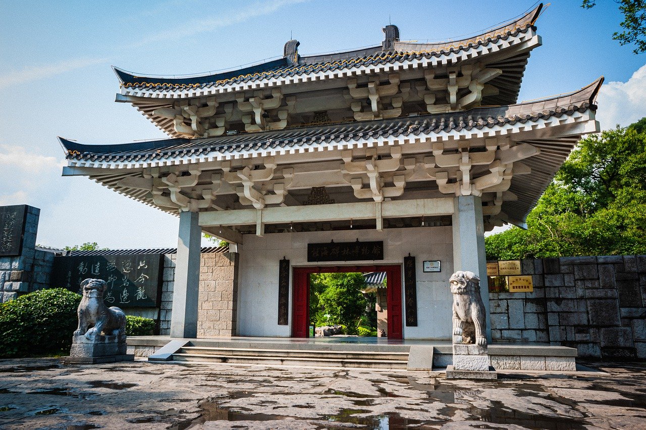 The Mystery of the Ancient Chinese Philosophers